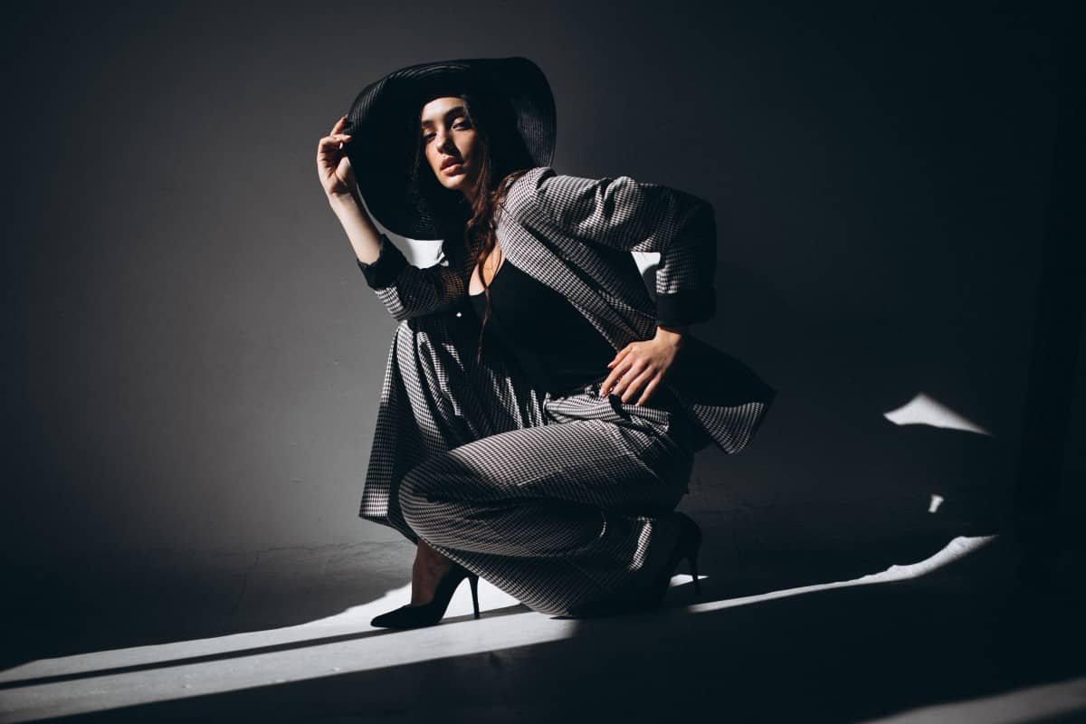 Home Woman Model Business Suit Wearing Hat 1